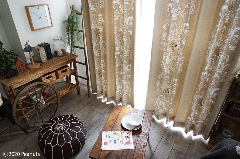 50 Off Outlet スヌーピーのお話peanutsの世界がデザインされたカーテン Meeting ミーティング ベージュ 横幅100 丈 0 1枚入り No 26 びっくりカーテン通販 100サイズカーテンとインテリアの専門店
