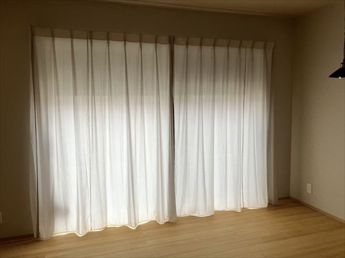 びっくりカーテン